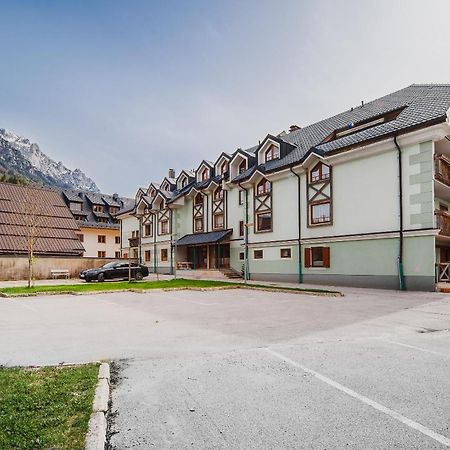 Apartments Slavec With Free Onsite Parking 크라니스카고라 외부 사진
