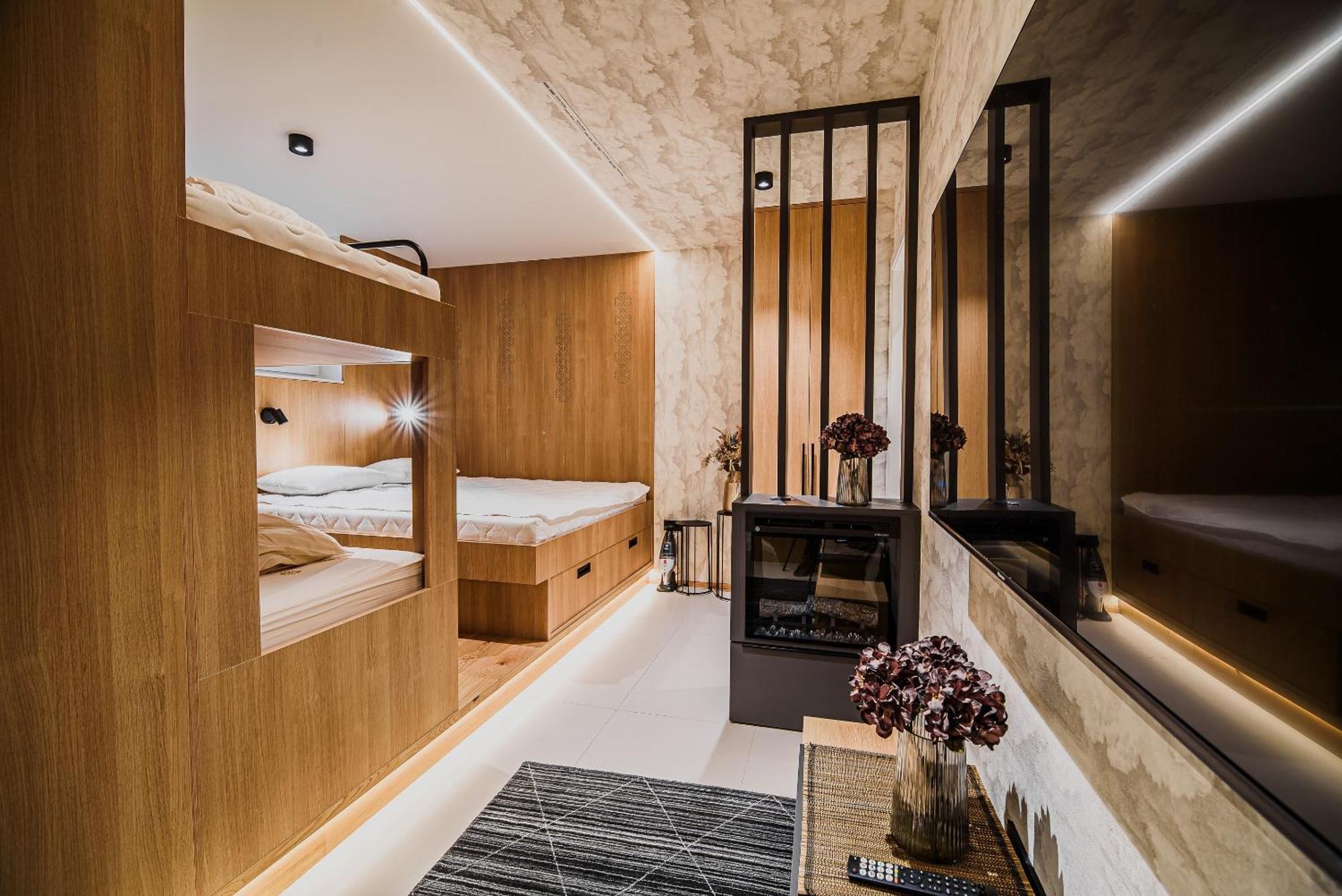 Apartments Slavec With Free Onsite Parking 크라니스카고라 외부 사진