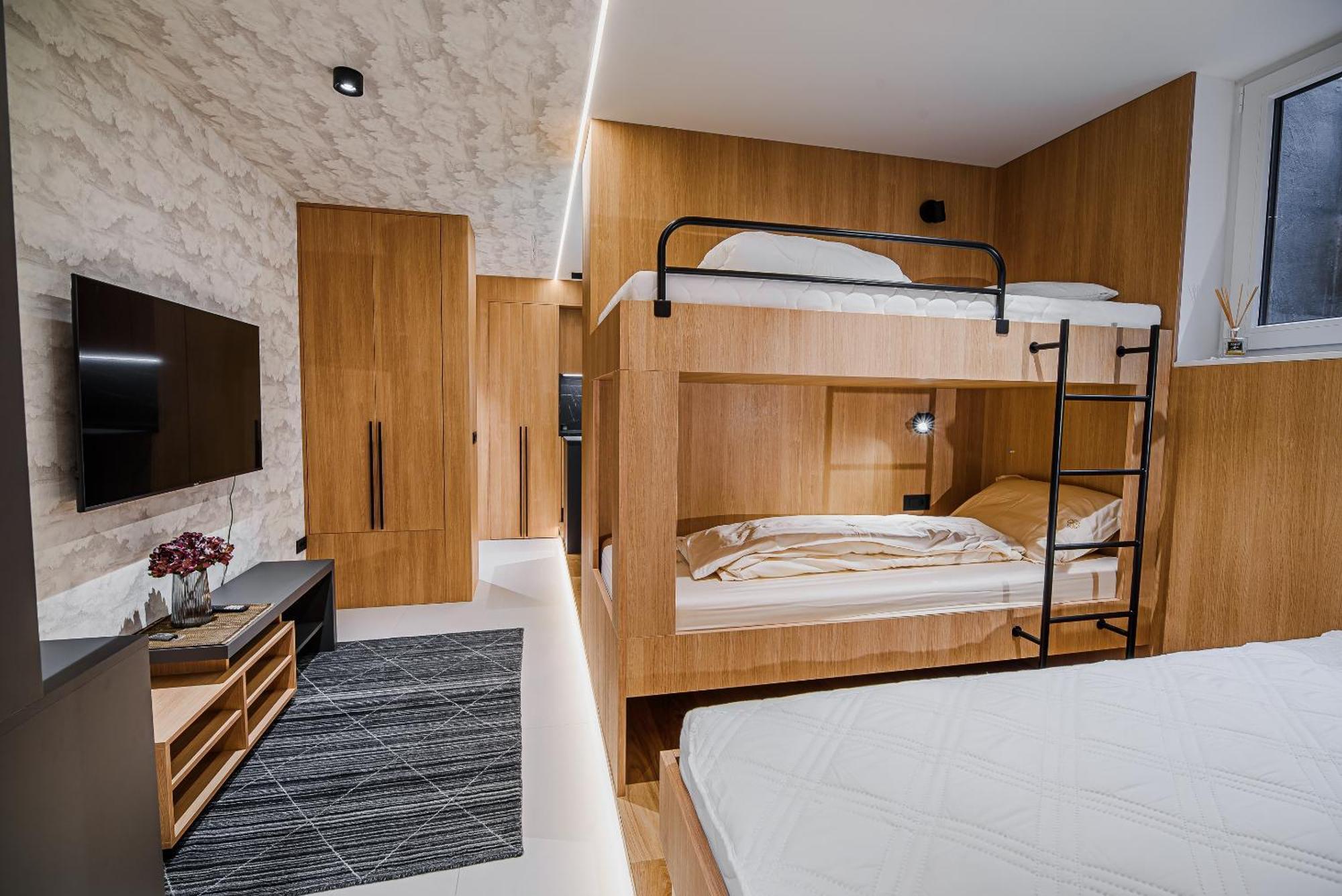 Apartments Slavec With Free Onsite Parking 크라니스카고라 객실 사진